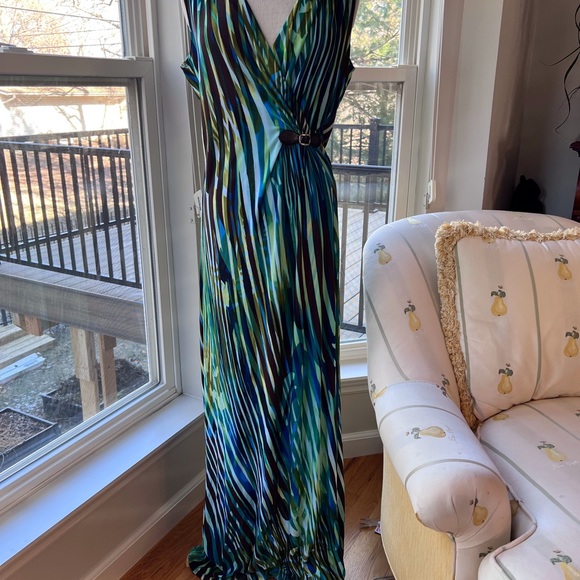 Signature by Robbie Bee Maxi Dress Size L - Picture 2 of 6